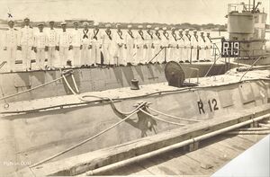 R-19 w-crew 2 w r-12-1921 pearl.jpg