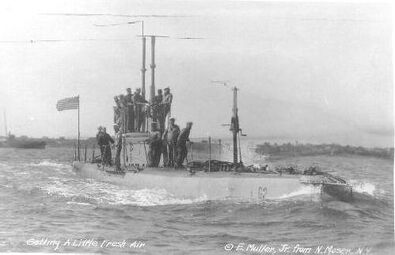 USS G-2, this picture gives a better sense of scale for the boat.