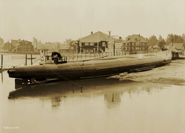 National Archives photo.