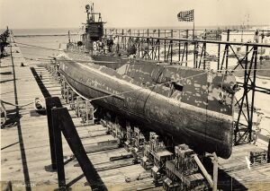 R-4 drydock Key West 1941 B.jpg