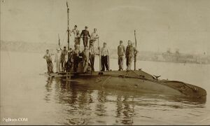 A-5 Pike with crew on San Diego Bay 1911.jpg