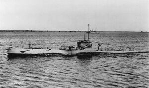 S-24 in harbor 1922.jpg