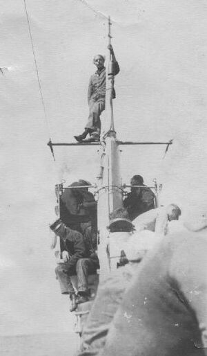 H-3 crew on conning tower.jpg