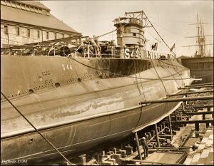 S-44 in Boston dry dock-1.jpg